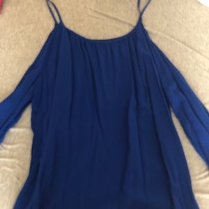 Express off the shoulder sleeves